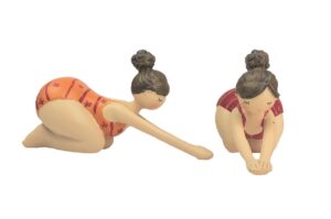 Yogafigur Child Pose - Kindhaltung Molly Yoga Dame - mollige, lustige Frauen sportlich