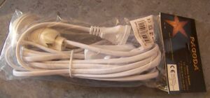 Anschlußkabel E 14 , Farbe weiß,Länge 4m mit Schalter