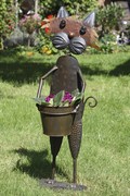 Blumentopfhalter mit Metallübertopf Katze Käthe - stehend