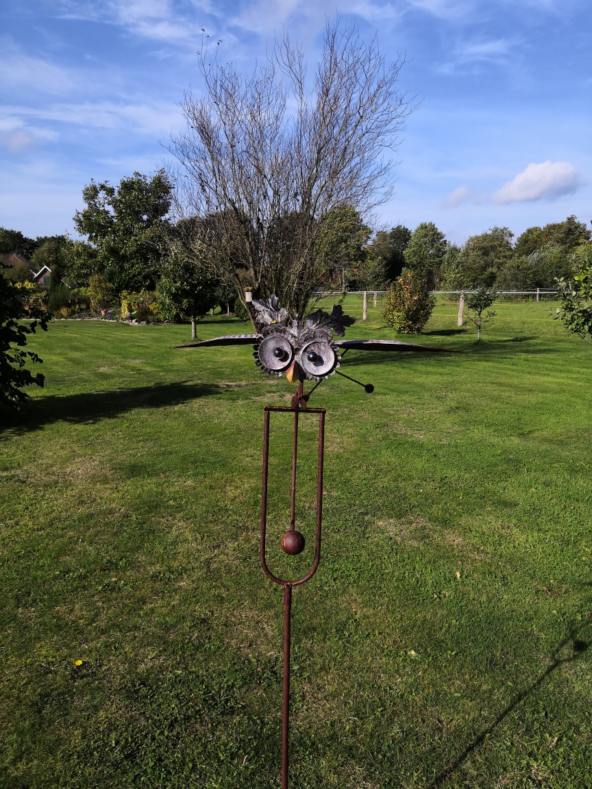 Eulen-Windskulptur Aus Metall - Bewegliche Flügel Als Vogelschreck & Gartendeko, Ca. 24x128 Cm