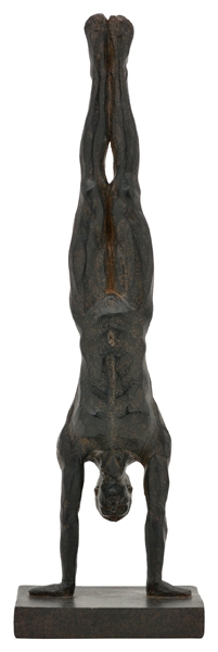 Männer Skulptur Hilda - nackter Mann im Handstand - 33,5 cm - moderne Plastik - Turner Skulptur Athlet