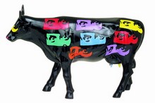 CowParade small "Picowso's Eyes" Kuh - Pablo Picasso - Rarität Die "Picowso's Eyes" - Kuh ist eine kleine Cowparade Kuh, entworfen von John Bruce Berry und veröffentlich auf dem CowParade Art Event Houston 2001. Das Motiv ist eine schwarze Kuh mit Pablo Picassos Augen in diversen Farben als Detail.