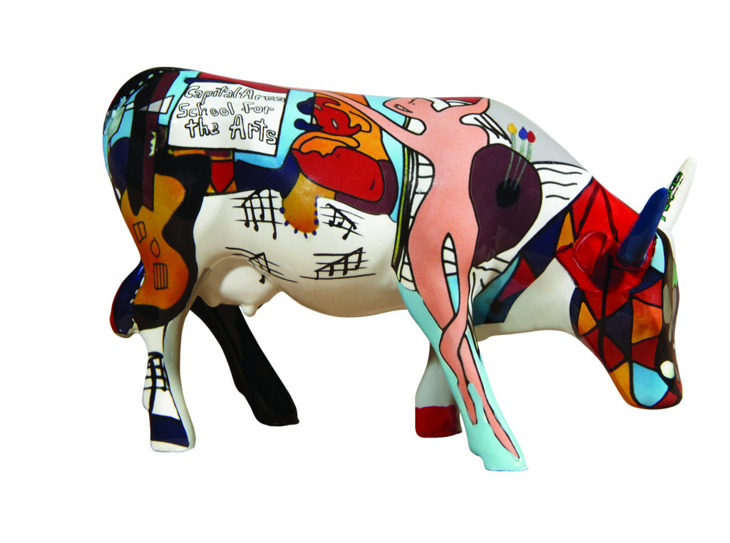 Артпак. Статуэтки коровы Cow Parade