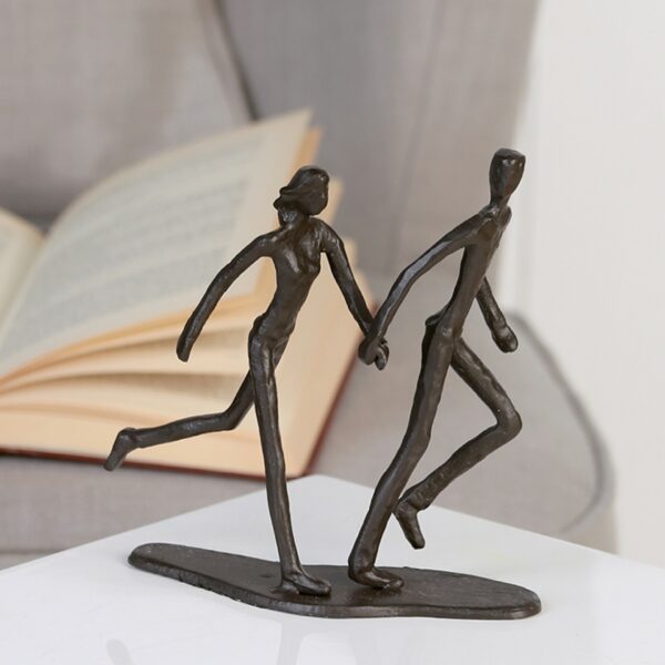 Running Liebespaar Skulptur Eisen mit Zitatanhänger – Bild 6