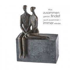 Conversation Skulptur - Liebespaar sitzend auf grauem Stein - Pplystone Paar bronzefarben