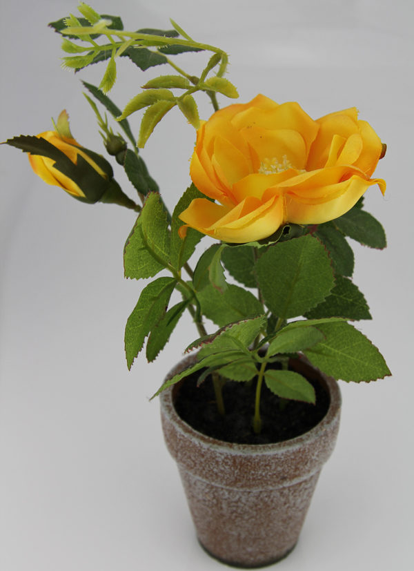Blumentopf gelbe Rosen - Kunstblumen im Terrakottatopf - Natürliche Optik Dekopflanze.