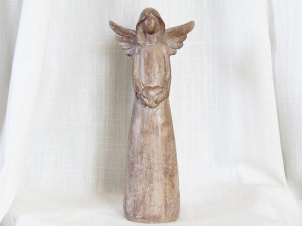 Engel Figur ohne Gesicht Holzoptik- moderne Plastik - Schutzengel Skulptur mit Herz