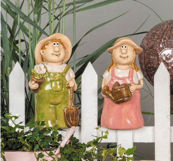 Gaertner Zaunhocker Gaernerin Zaunfigur Keramik Mann Frau