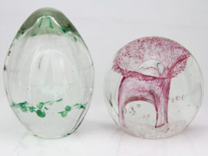 Glas Traumkugel -Oval - Wunschkugel - Briefbeschwerer