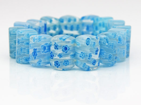 Glasstein Armband mit blauen Blümchen zoom