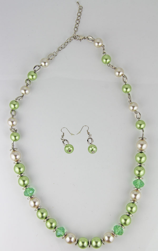 Große Kunststoff Perlen Kette Set grün, perle