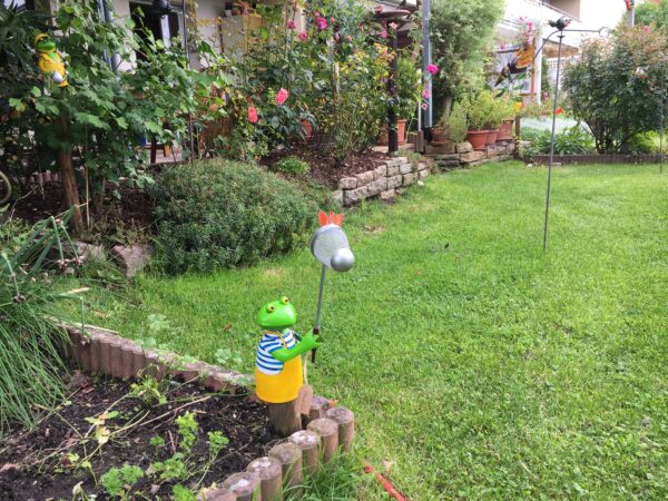 Schietwetter Frosch Zaunhocker - Pfostenhocker -  Metall Deko Frosch im Regendress - Ostfriesennerz – Bild 2