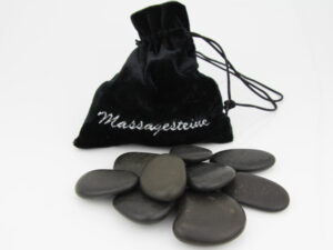 Massagesteine im Geschenkbeutel - 9 Hot Stone Massage Anwendung.