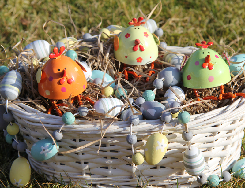 Osterliche Tisch und Fensterdeko